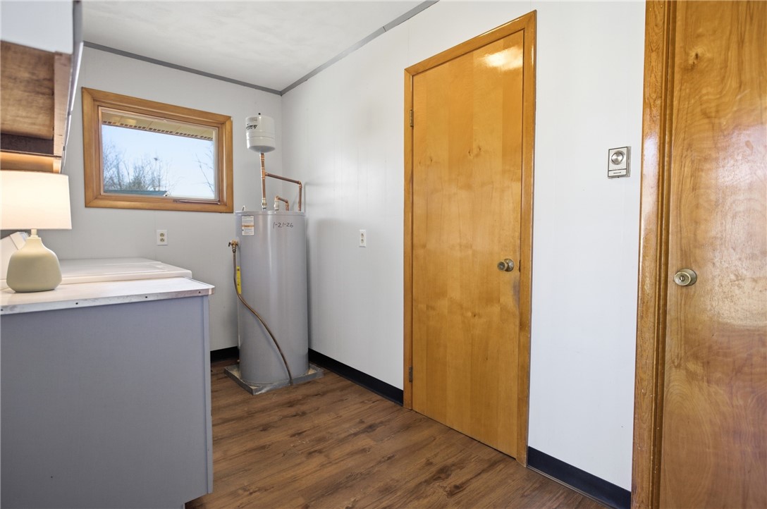 207 Commercial Street Strasburg, IL 62465 - Photo 13 of 20