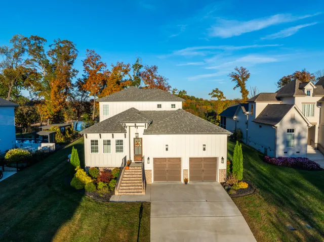 $969,900 | 1801 River Breeze Drive, Unit 7, Soddy Daisy, TN 37379