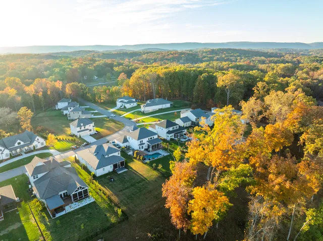 $969,900 | 1801 River Breeze Drive, Unit 7, Soddy Daisy, TN 37379