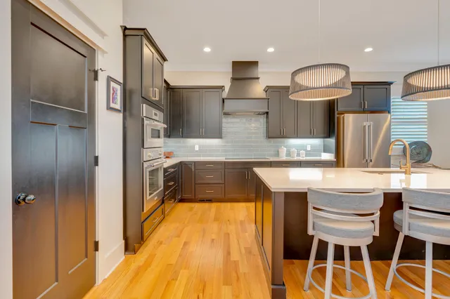 $969,900 | 1801 River Breeze Drive, Unit 7, Soddy Daisy, TN 37379