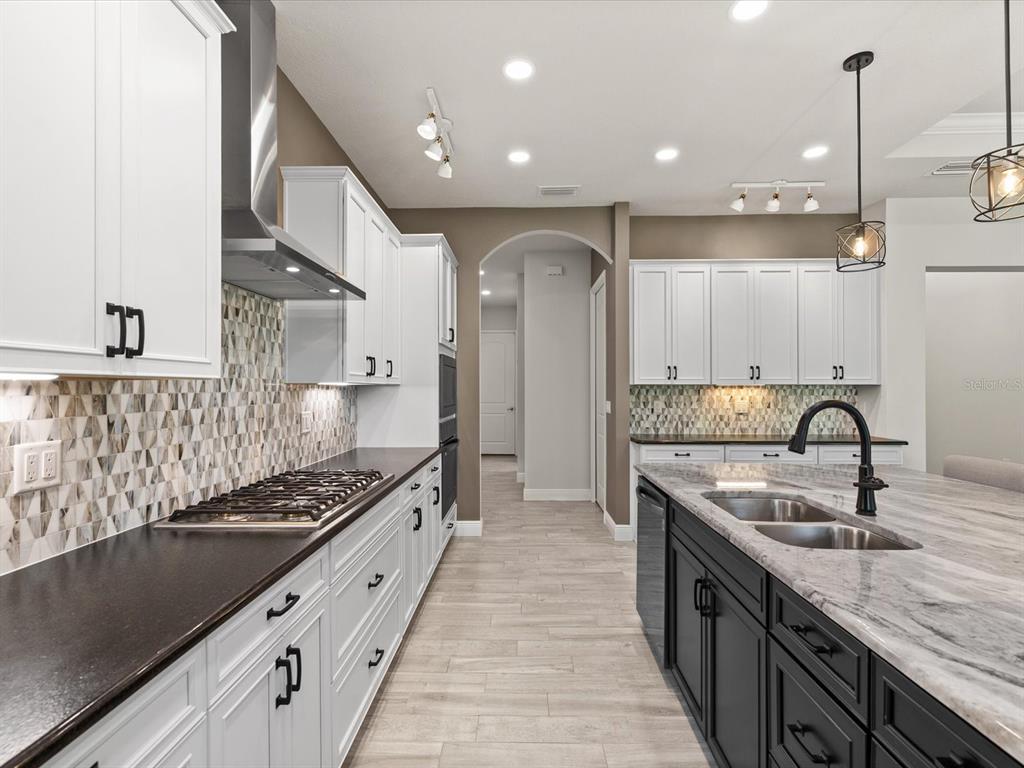 11981 Robina Road Weeki Wachee, FL 34614 - Photo 17 of 94