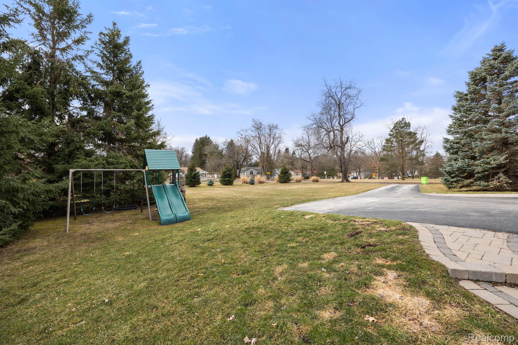 1125 East Gunn Road Rochester, MI 48306 - Photo 46 of 51 Gallery Image 46