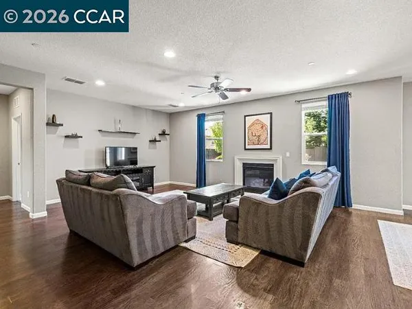 $4,500 | 5525 Mossy Stone Way, Rancho Cordova, CA 95742