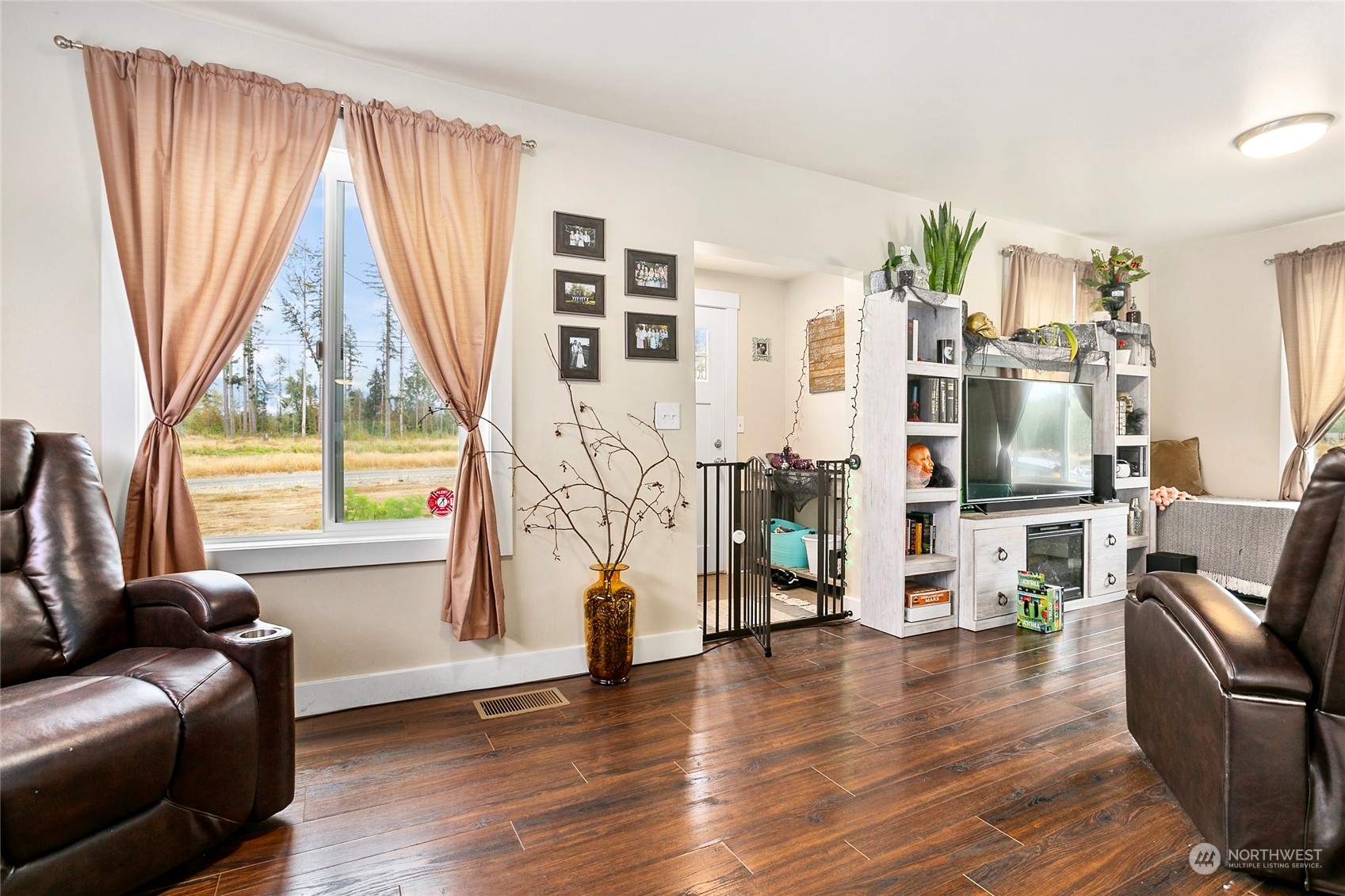 17791 Colony Road Bow, WA 98232 - Photo 3 of 40 Gallery Image 3