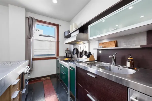 $1,690,000 | 2334 West Medill Avenue, Chicago, IL 60647