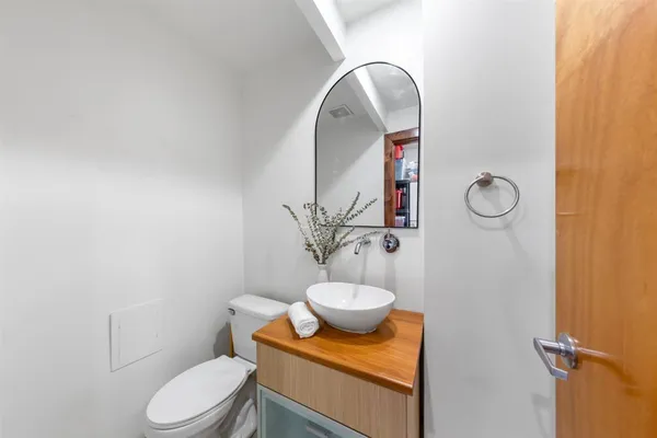 $1,690,000 | 2334 West Medill Avenue, Chicago, IL 60647