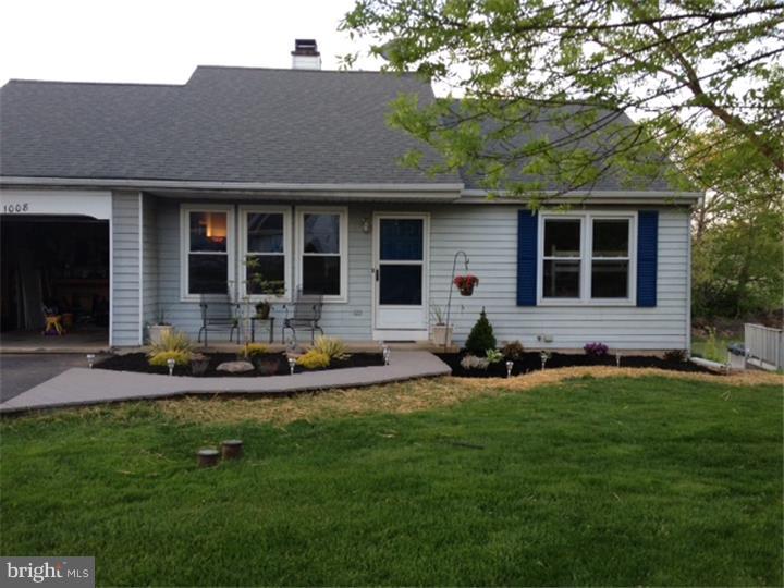1008 Rill Road Reading, PA 19606 - Photo 2 of 15 Gallery Image 2