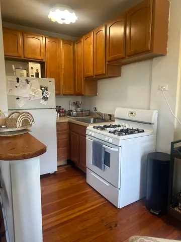 $1,400 | 644 West Wrightwood Avenue, Unit 206, Chicago, IL 60614