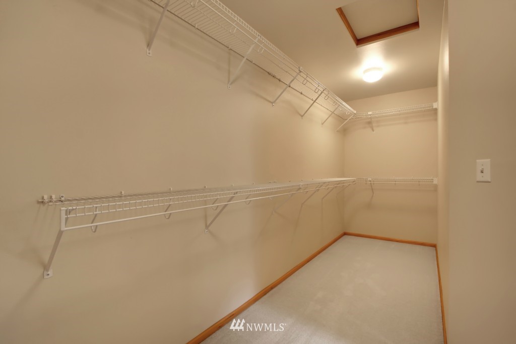 5724 Northeast 1st Place Renton, WA 98059 - Photo 14 of 15