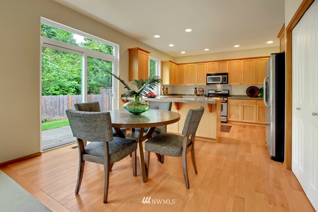 5724 Northeast 1st Place Renton, WA 98059 - Photo 3 of 15