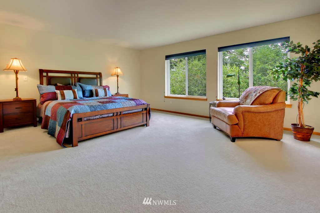 5724 Northeast 1st Place Renton, WA 98059 - Photo 9 of 15