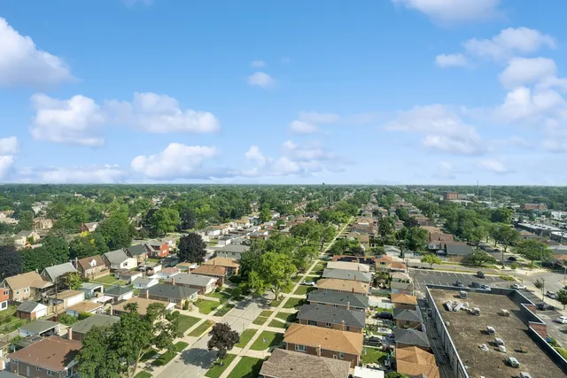 an aerial view of multiple house