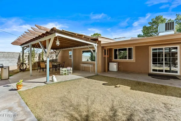$595,000 | 13130 Shapleigh Place, Clint, TX 79836