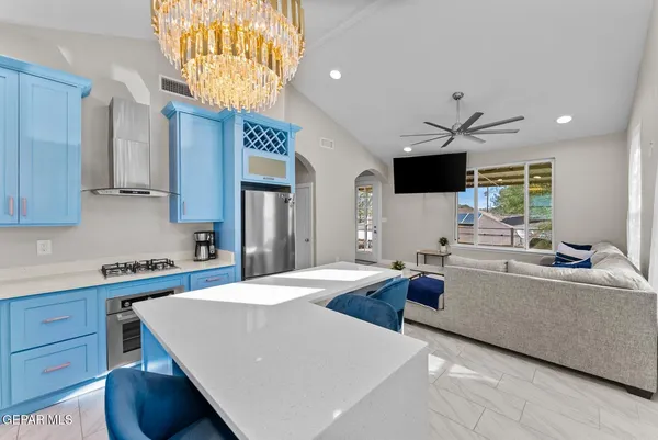 $595,000 | 13130 Shapleigh Place, Clint, TX 79836