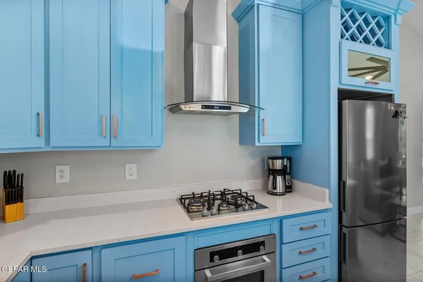 $595,000 | 13130 Shapleigh Place, Clint, TX 79836