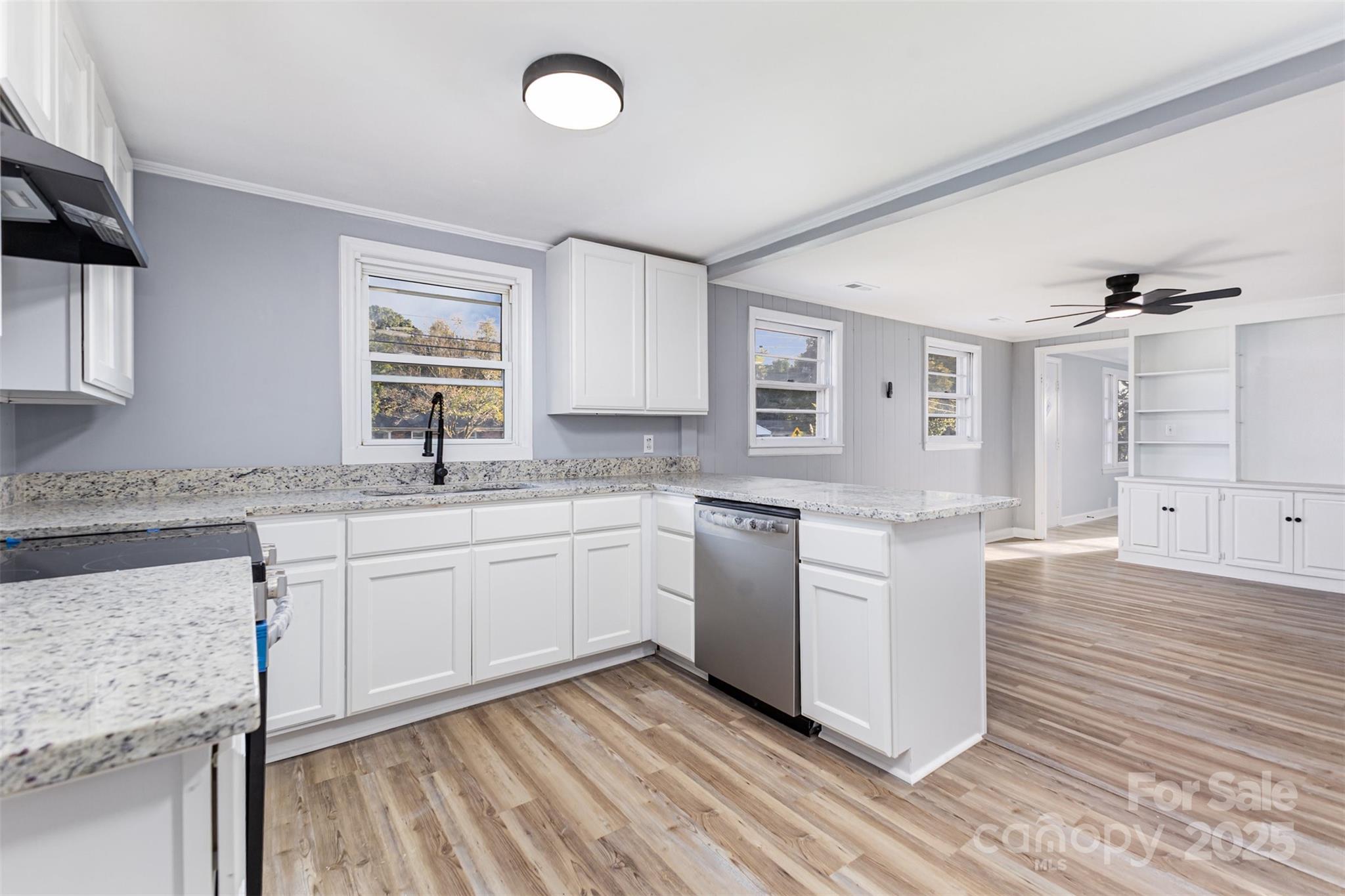 222 St Michael Avenue Great Falls, SC 29055 - Photo 3 of 21