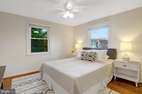 $835,000 | 32 Ancell Street, Alexandria, VA 22305