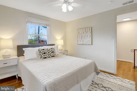 $835,000 | 32 Ancell Street, Alexandria, VA 22305