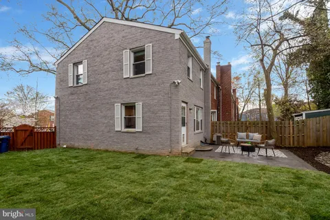 $835,000 | 32 Ancell Street, Alexandria, VA 22305