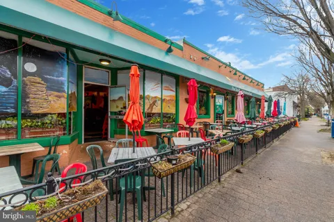 $835,000 | 32 Ancell Street, Alexandria, VA 22305