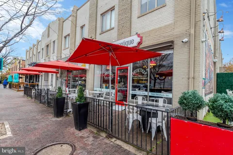 $835,000 | 32 Ancell Street, Alexandria, VA 22305