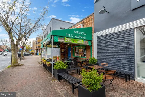 $835,000 | 32 Ancell Street, Alexandria, VA 22305