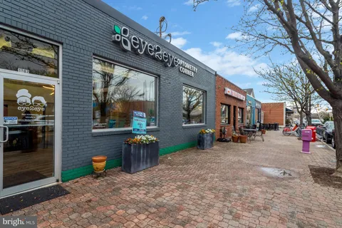 $835,000 | 32 Ancell Street, Alexandria, VA 22305