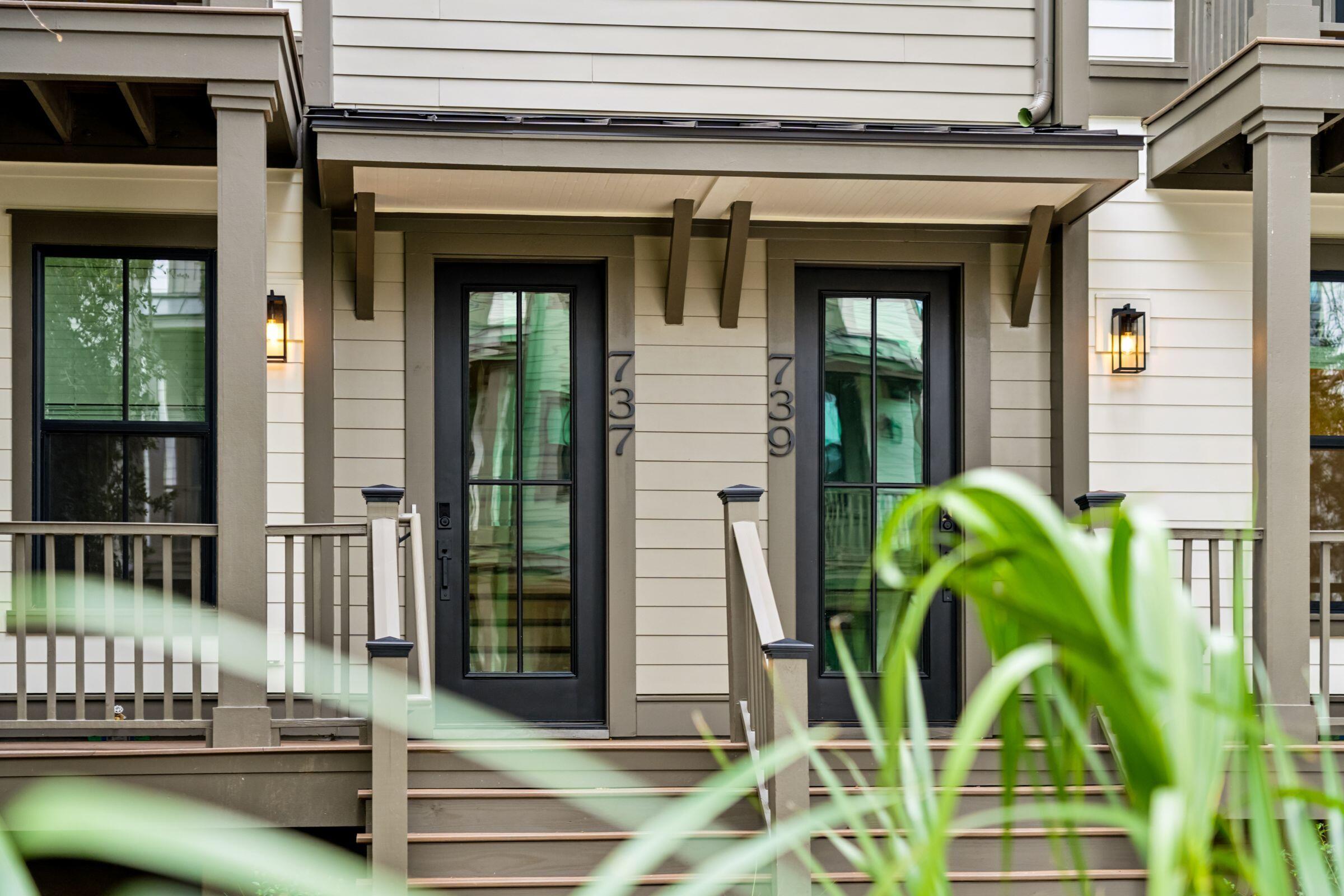 737 Oyster Isle Drive Charleston, SC 29492 - Photo 3 of 20 737OysterIsleDr-KeenEyeMarketing-014