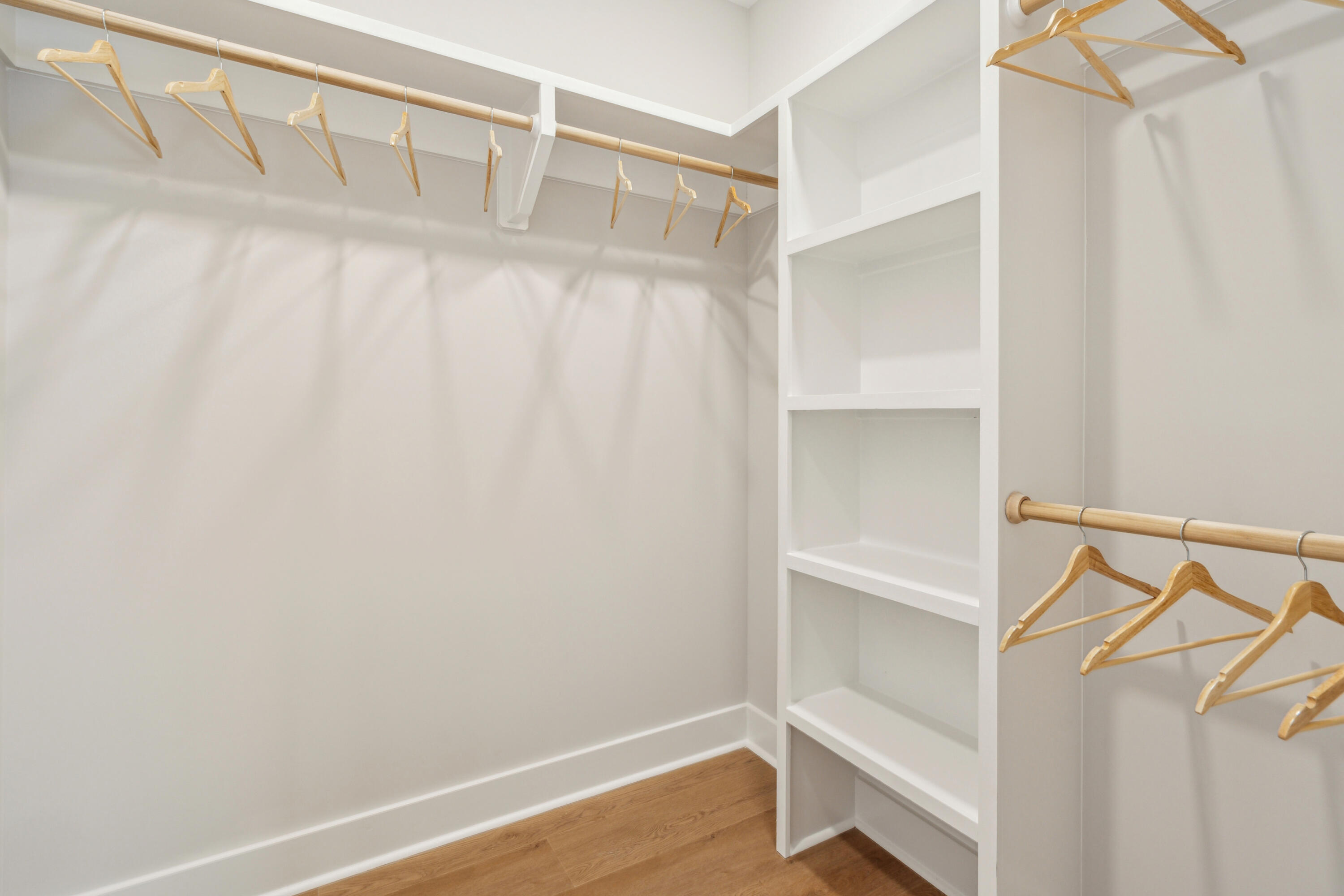 737 Oyster Isle Drive Charleston, SC 29492 - Photo 9 of 20 Fenland_primary closet-033