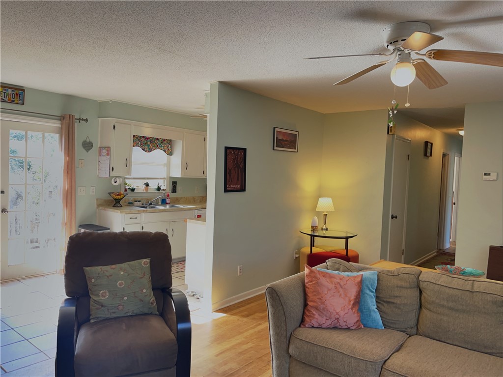 132 Quail Ridge Road Seneca, SC 29678 - Photo 11 of 32 Gallery Image 11