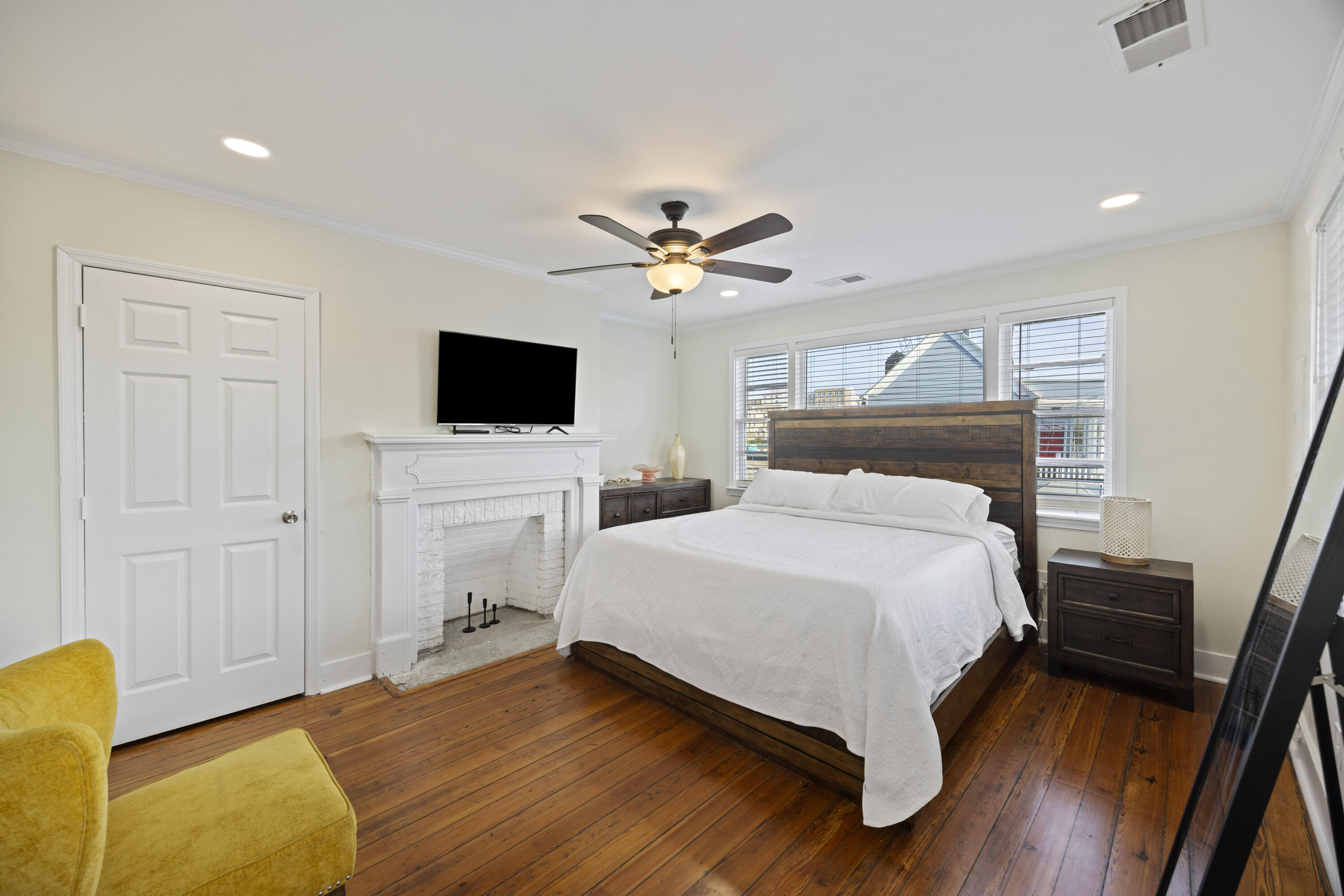 66 Line Street, Unit B Charleston, SC 29403 - Photo 13 of 34 243A0422