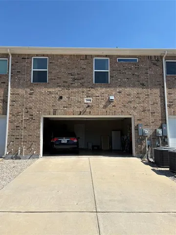 $2,300 | 2808 Percheron Drive, Mesquite, TX 75150