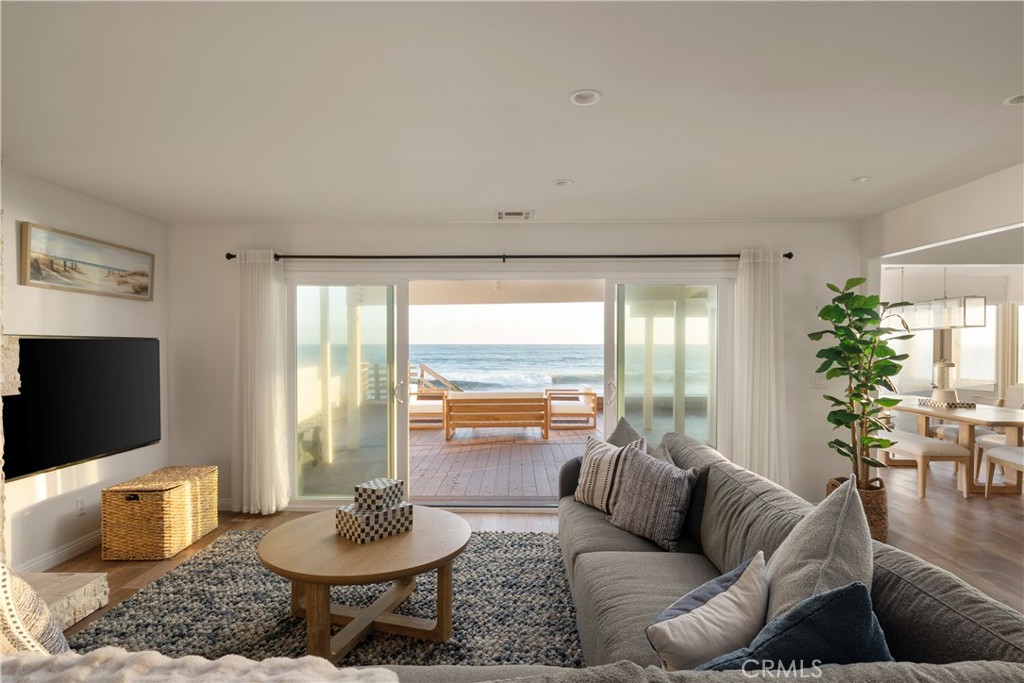 35661 Beach Road Dana Point, CA 92624 - Photo 3 of 26 Gallery Image 3
