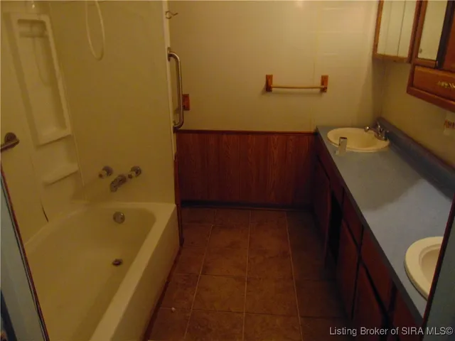 $289,900 | 212 St Michaels Avenue, Madison, IN 47250