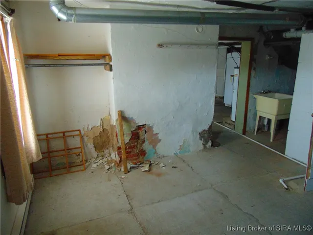 $289,900 | 212 St Michaels Avenue, Madison, IN 47250