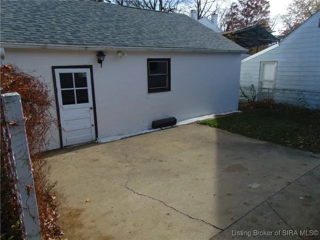 $289,900 | 212 St Michaels Avenue, Madison, IN 47250