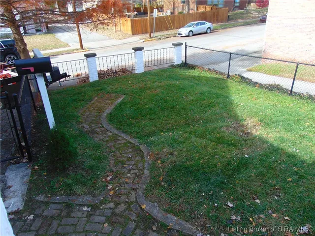 $289,900 | 212 St Michaels Avenue, Madison, IN 47250