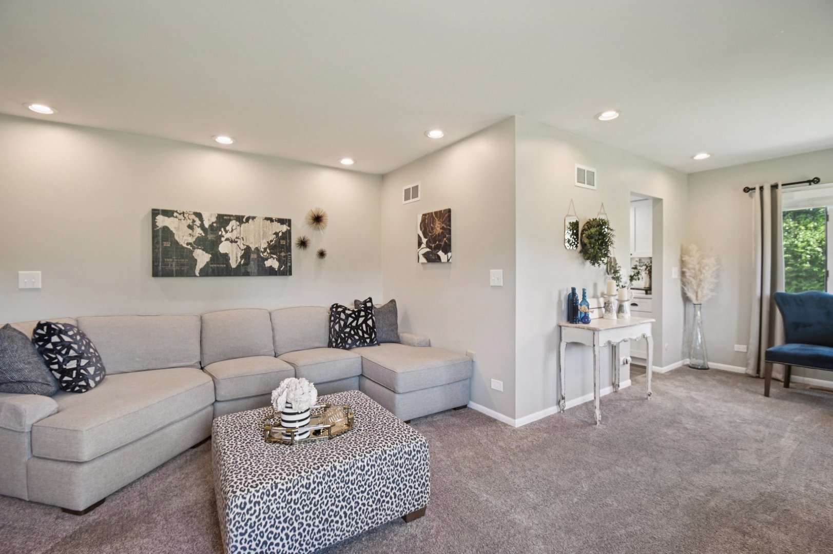 2720 Hobson Road Woodridge, IL 60517 - Photo 11 of 31 Gallery Image 11