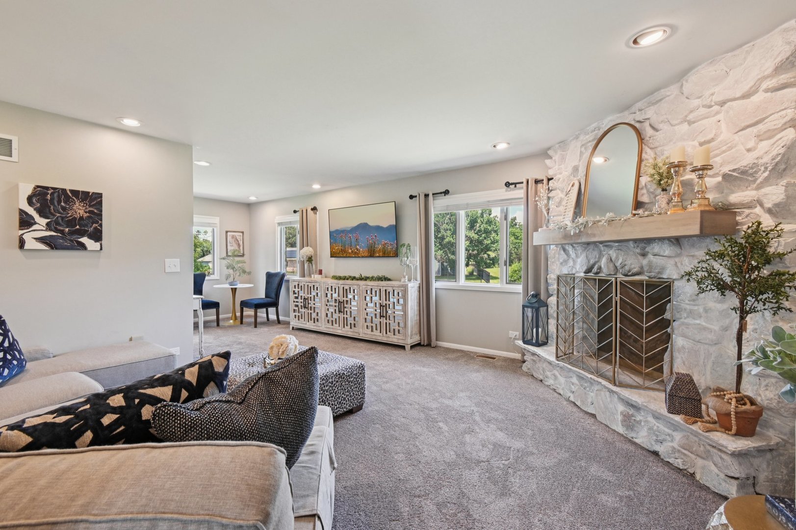 2720 Hobson Road Woodridge, IL 60517 - Photo 12 of 31 Gallery Image 12