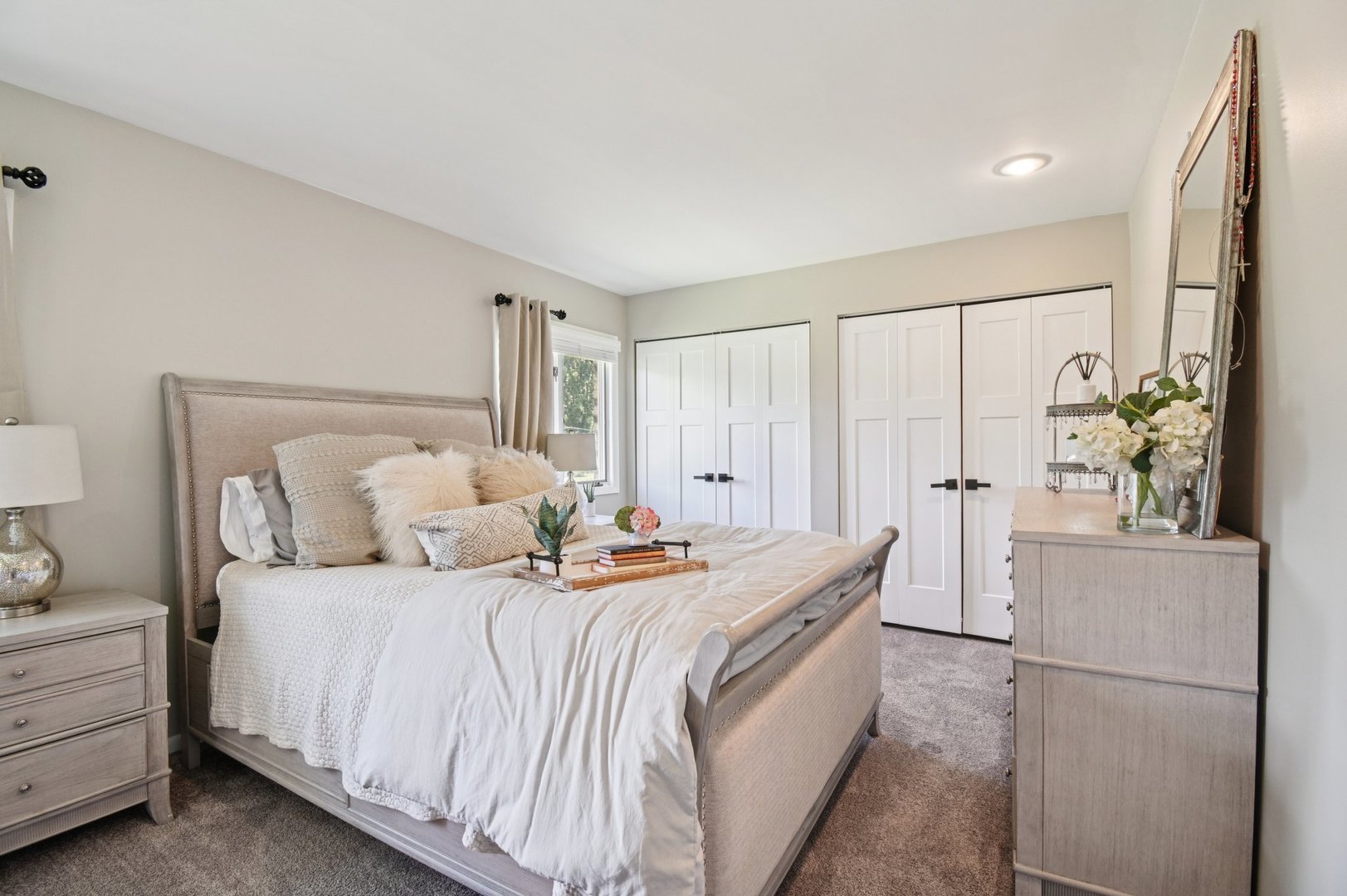 2720 Hobson Road Woodridge, IL 60517 - Photo 13 of 31 Gallery Image 13