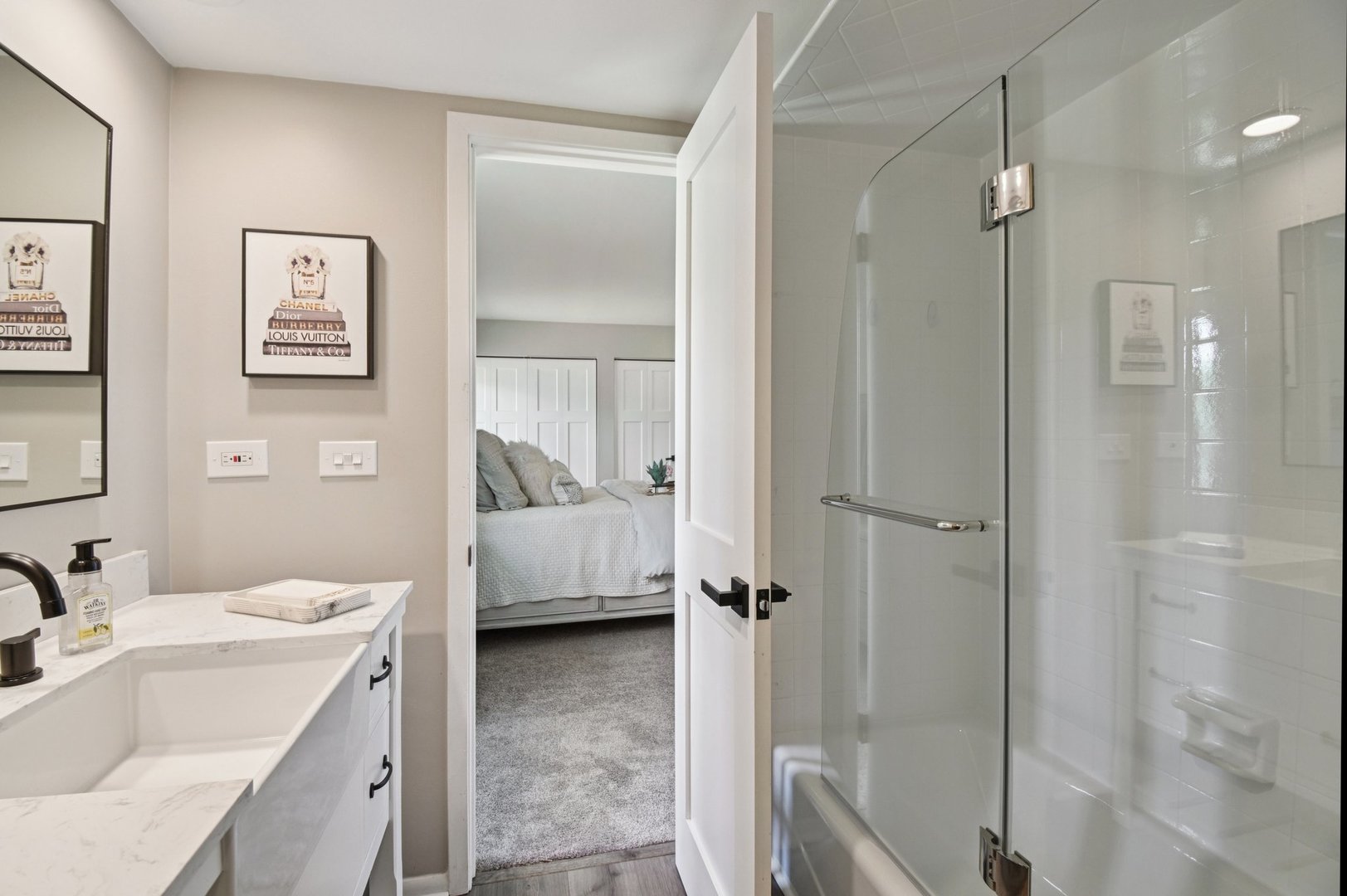 2720 Hobson Road Woodridge, IL 60517 - Photo 16 of 31 Gallery Image 16
