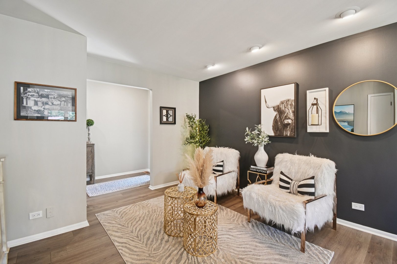 2720 Hobson Road Woodridge, IL 60517 - Photo 5 of 31 Gallery Image 5