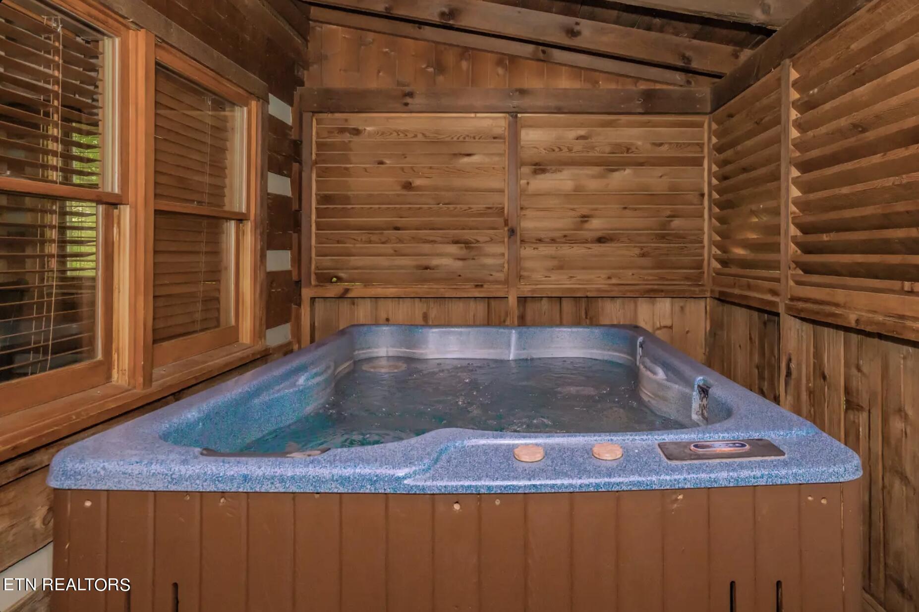 1615 Fantasy Way Sevierville, TN 37876 - Photo 15 of 16 Hot tub covered deck