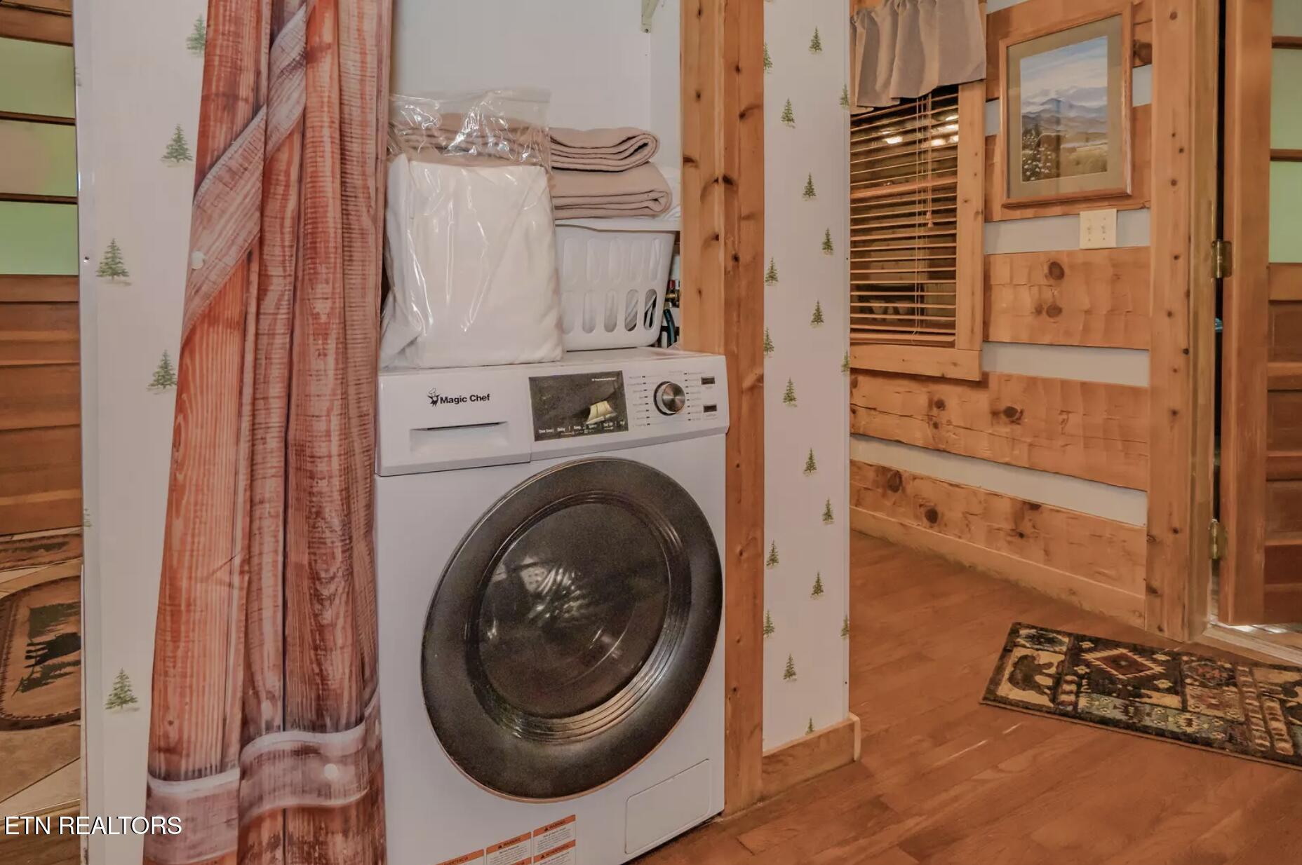 1615 Fantasy Way Sevierville, TN 37876 - Photo 7 of 16 Washer/dryer