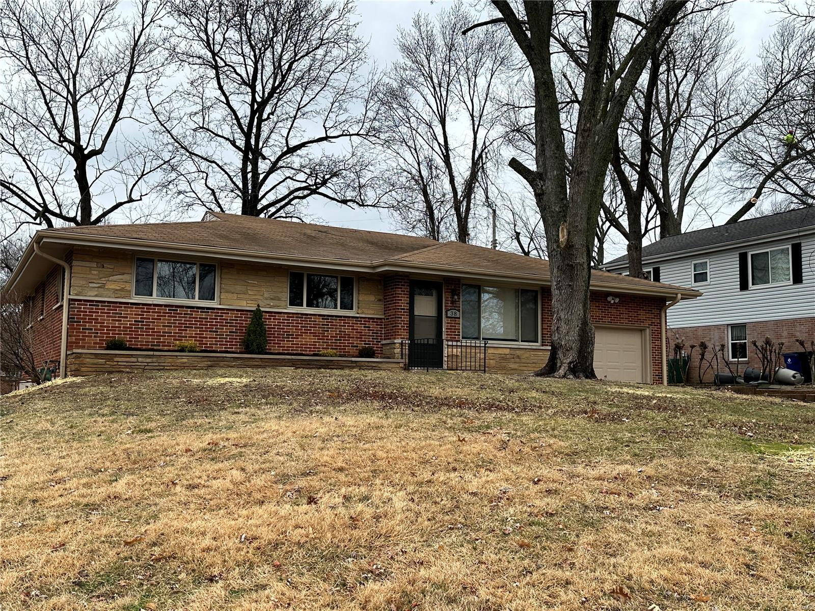 38 Montauk Drive, St. Louis, MO 63146 Compass