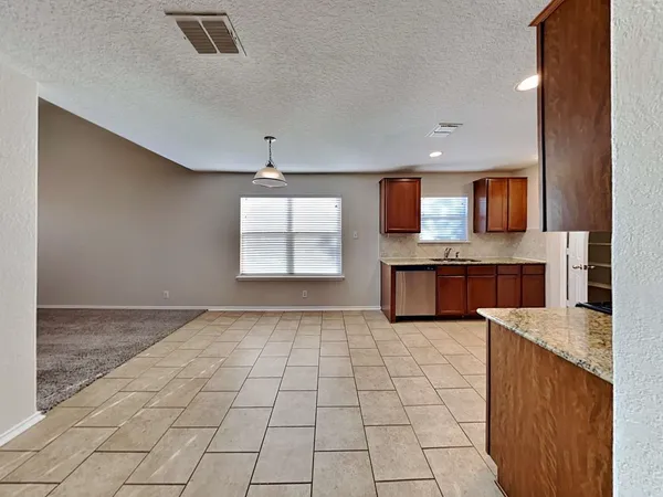 $1,799 | 114 Finch Knoll, San Antonio, TX 78253