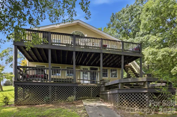 $555,000 | 146 Duck Cove Road, Belmont, NC 28012