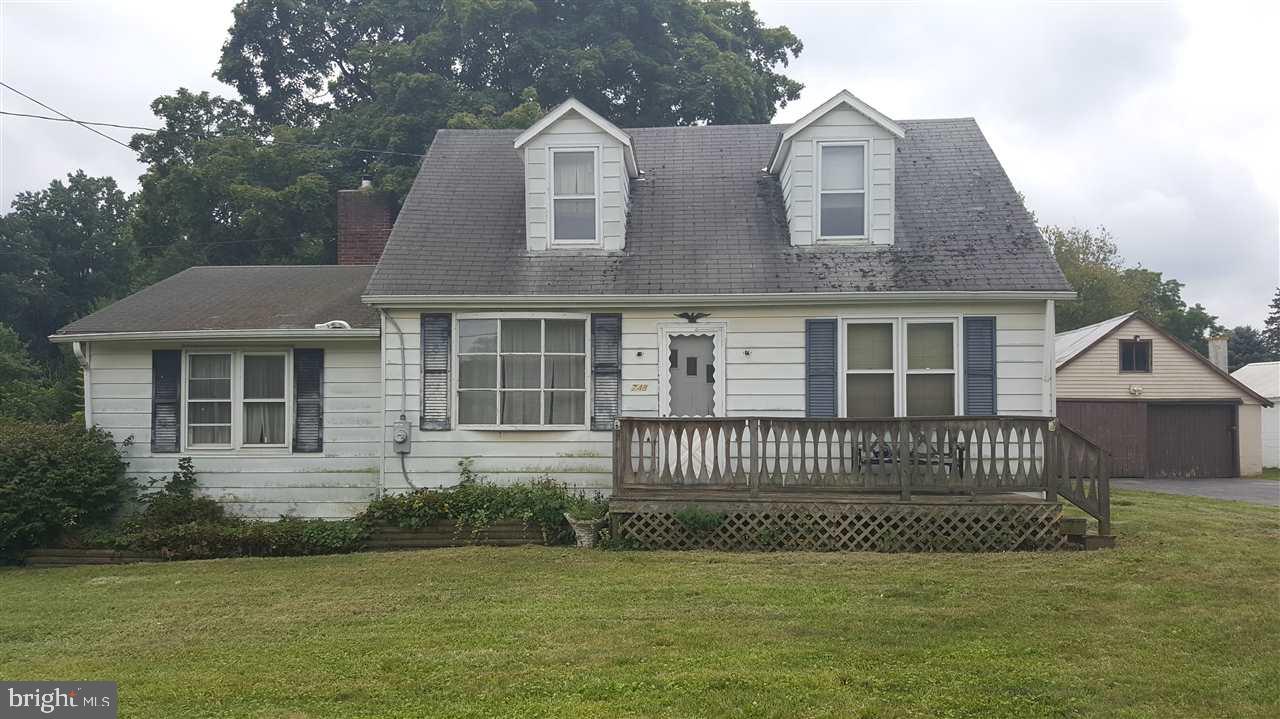 748 Pine Road Carlisle, PA 17015 - Photo 1 of 20 Gallery Image 1