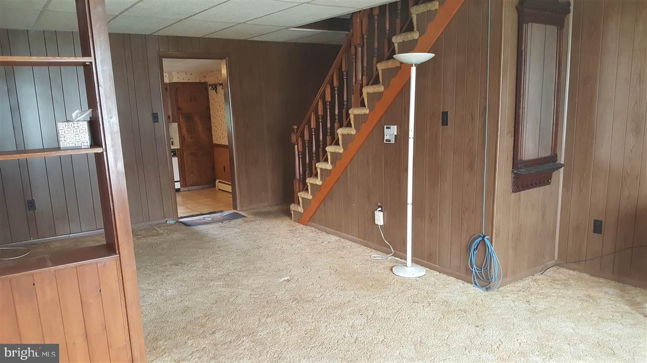 748 Pine Road Carlisle, PA 17015 - Photo 9 of 20 Gallery Image 9