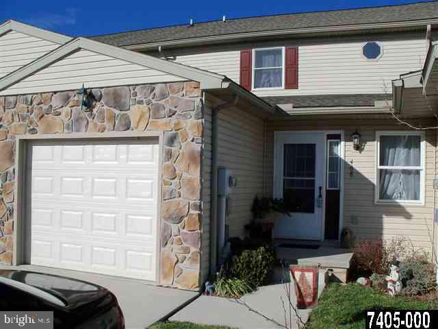 468 Springbrook Court Hanover, PA 17331 - Photo 1 of 18 Gallery Image 1